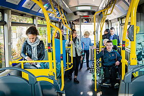 Usagers d'un bus CTRL - Agrandir l'image, fenêtre modale